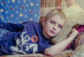 Zaburzenia jelitowe u dzieci – przyczyny i leczenie