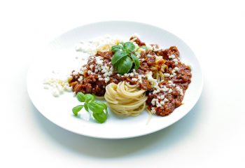 Szybki obiad – przepis na domowe spaghetti
