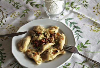 Historia na talerzu – jak zmieniają się gusta kulinarne Polaków?